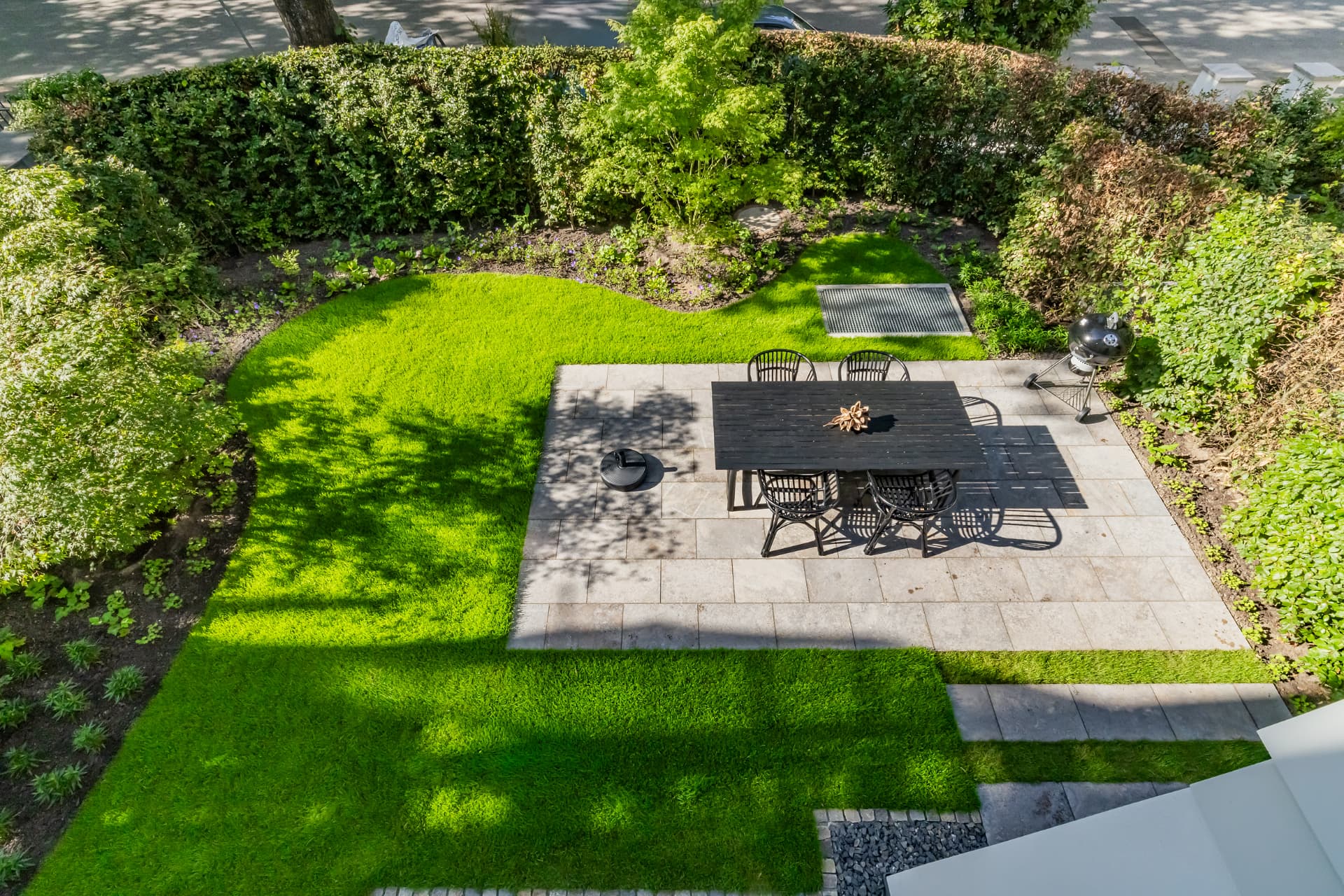 Terrasse und Gartenanlage der Stadtvilla Oberstraße 138